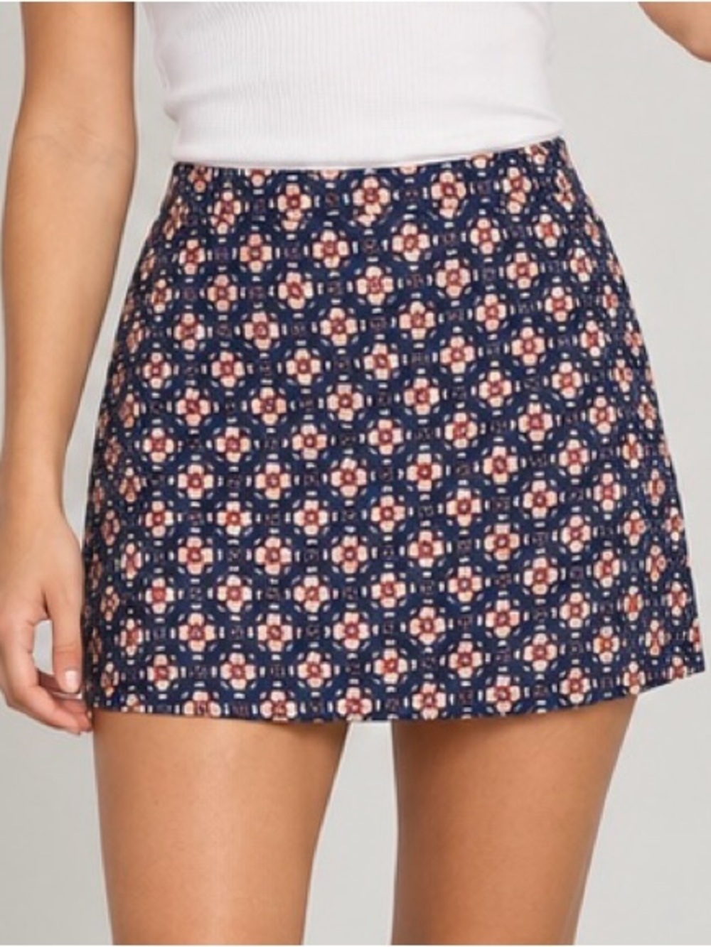 Walter Hagen 17” skulpted skort
